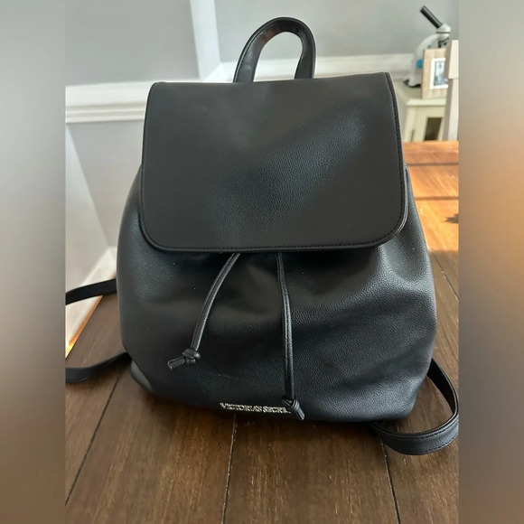 Victoria’s Secret backpack - Picture 7 of 11